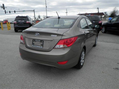 2012 Hyundai Accent  GLS