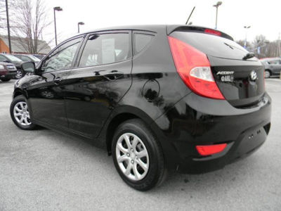 2012 Hyundai Accent  GS