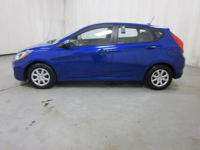 2012 Hyundai Accent  GS
