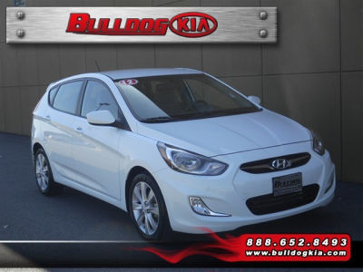 2012 Hyundai Accent SE
