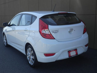 2012 Hyundai Accent  SE