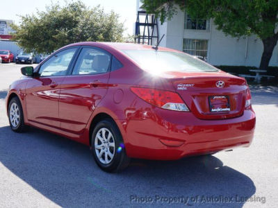 2012 Hyundai Accent  GLS