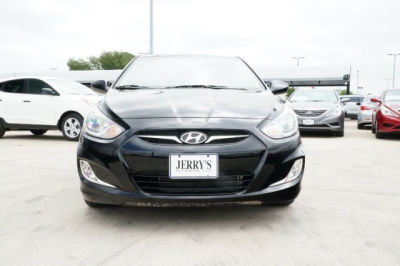 2012 Hyundai Accent  GLS