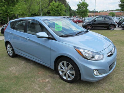 2012 Hyundai Accent SE
