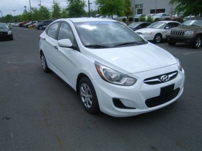 2012 Hyundai Accent GLS