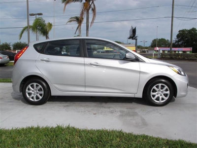 2013 Hyundai Accent  GS