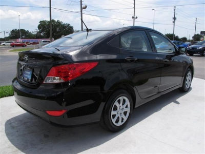 2012 Hyundai Accent  GLS