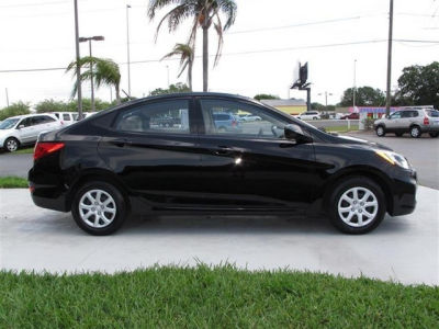 2012 Hyundai Accent  GLS