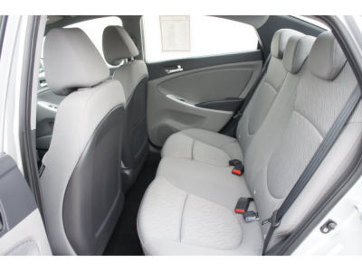 2012 Hyundai Accent  GLS