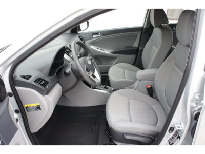 2012 Hyundai Accent  GLS