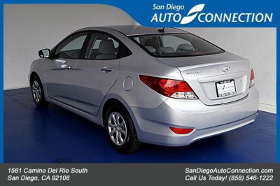 2012 Hyundai Accent  GLS