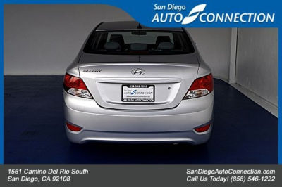 2012 Hyundai Accent  GLS