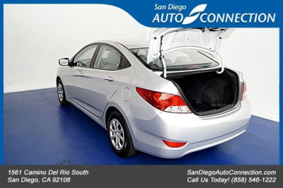 2012 Hyundai Accent  GLS