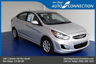 2012 Hyundai Accent  GLS