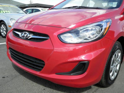 2012 Hyundai Accent  GLS