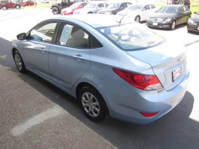 2012 Hyundai Accent  GLS