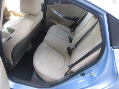 2012 Hyundai Accent  GLS