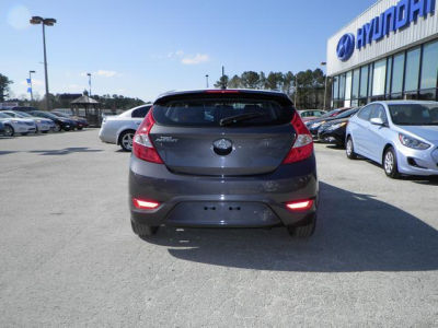 2012 Hyundai Accent SE
