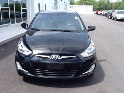 2012 Hyundai Accent  SE