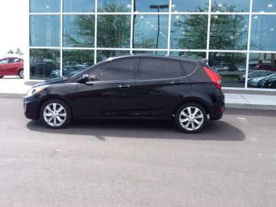 2012 Hyundai Accent  SE
