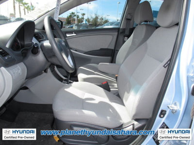 2012 Hyundai Accent  SE
