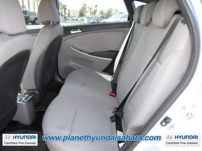 2012 Hyundai Accent  SE