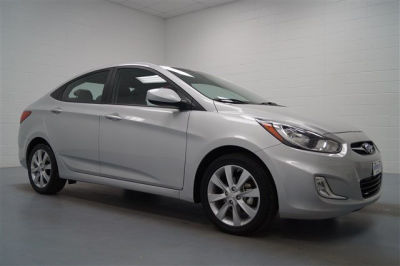 2013 Hyundai Accent  GLS