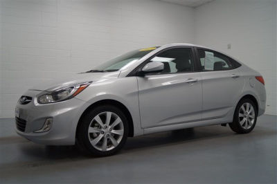 2013 Hyundai Accent  GLS