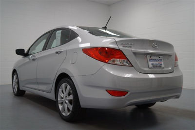 2013 Hyundai Accent  GLS
