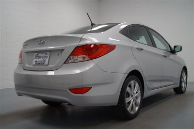 2013 Hyundai Accent  GLS