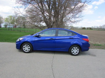 2012 Hyundai Accent  GLS