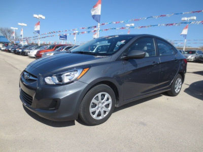 2012 Hyundai Accent  GLS