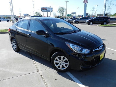 2012 Hyundai Accent  GLS