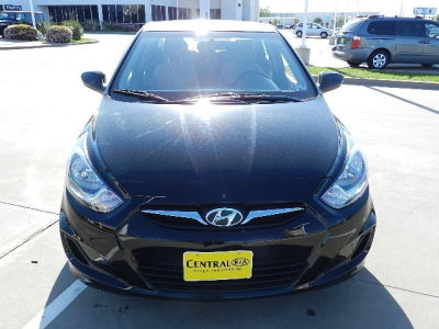 2012 Hyundai Accent  GLS