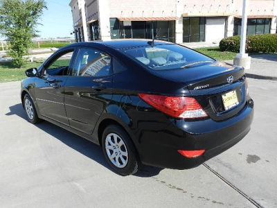 2012 Hyundai Accent  GLS