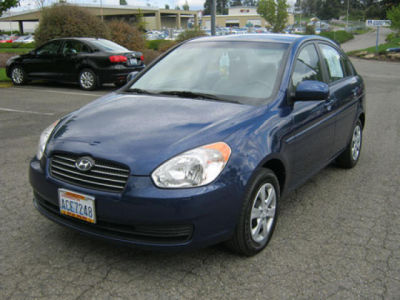 2010 Hyundai Accent  GLS