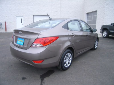 2012 Hyundai Accent  GLS