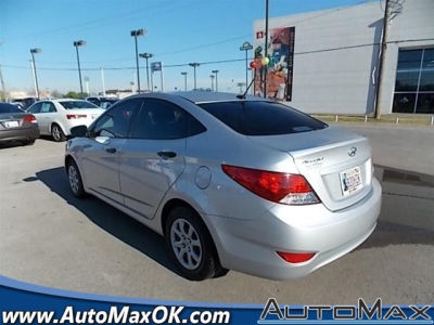 2012 Hyundai Accent  GLS