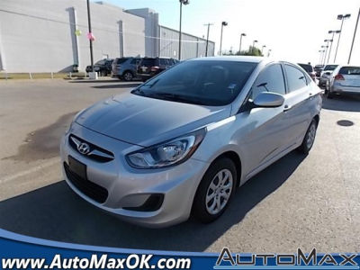 2012 Hyundai Accent  GLS