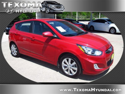 2012 Hyundai Accent  SE