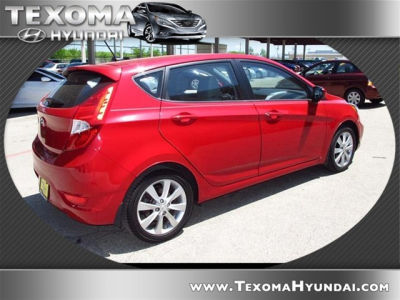 2012 Hyundai Accent SE