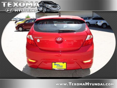 2012 Hyundai Accent SE