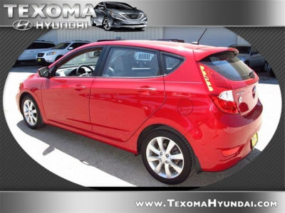 2012 Hyundai Accent SE