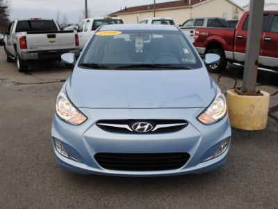 2012 Hyundai Accent  SE