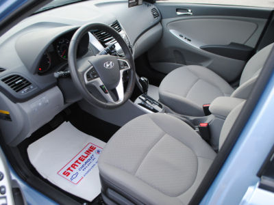 2012 Hyundai Accent  SE
