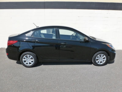 2012 Hyundai Accent  GLS