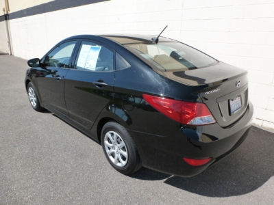 2012 Hyundai Accent  GLS