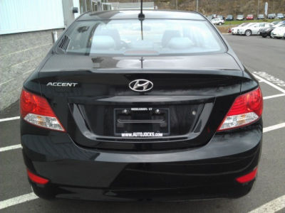 2012 Hyundai Accent  GLS