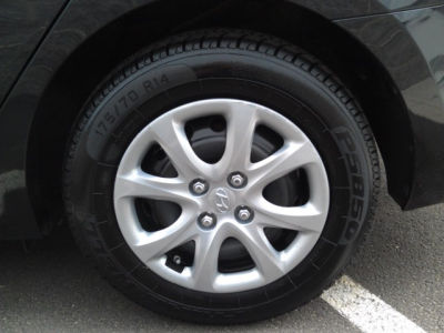 2012 Hyundai Accent  GLS