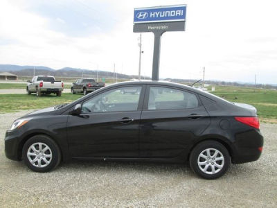 2012 Hyundai Accent  GLS